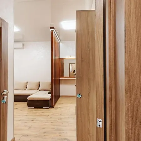 Апартаменти Карпати